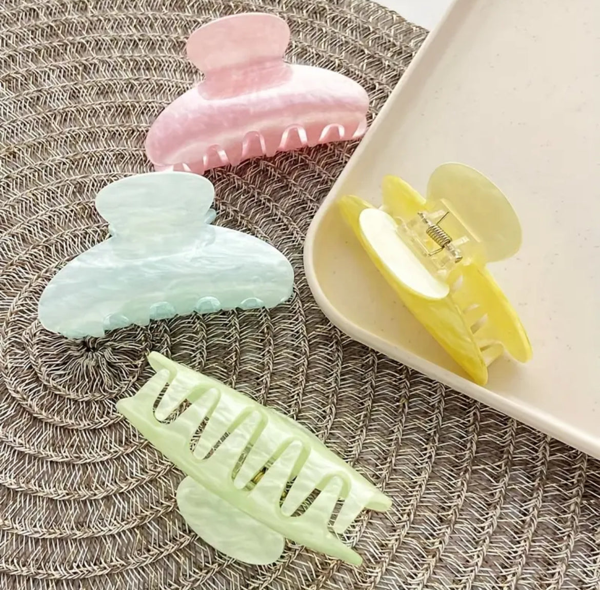 Pinces À Cheveux En Acrylique Ovale Pour Femmes - Style Vintage Élégant Design Floral De Couleur Unie Durable