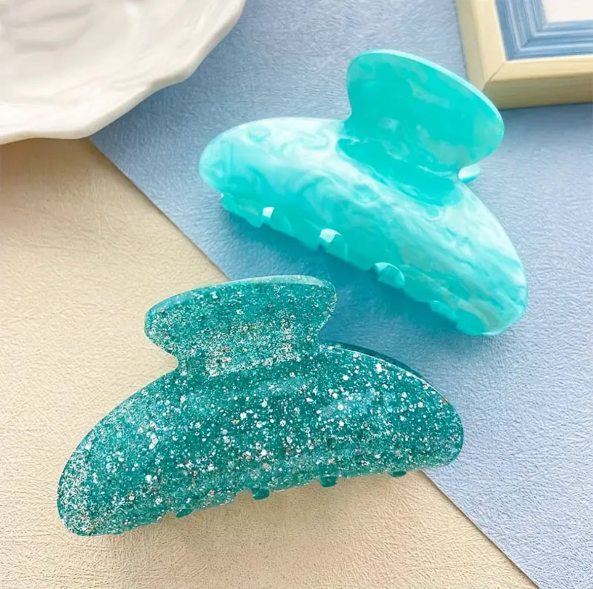 Prince À Cheveux En Acrylique De Style Bohème - Grand Ovale Bleu Ciel Avec Paillettes Scintillantes