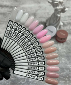 جل رونيل إكسبيرت للأشعة فوق البنفسجية لنمذجة الأظافر