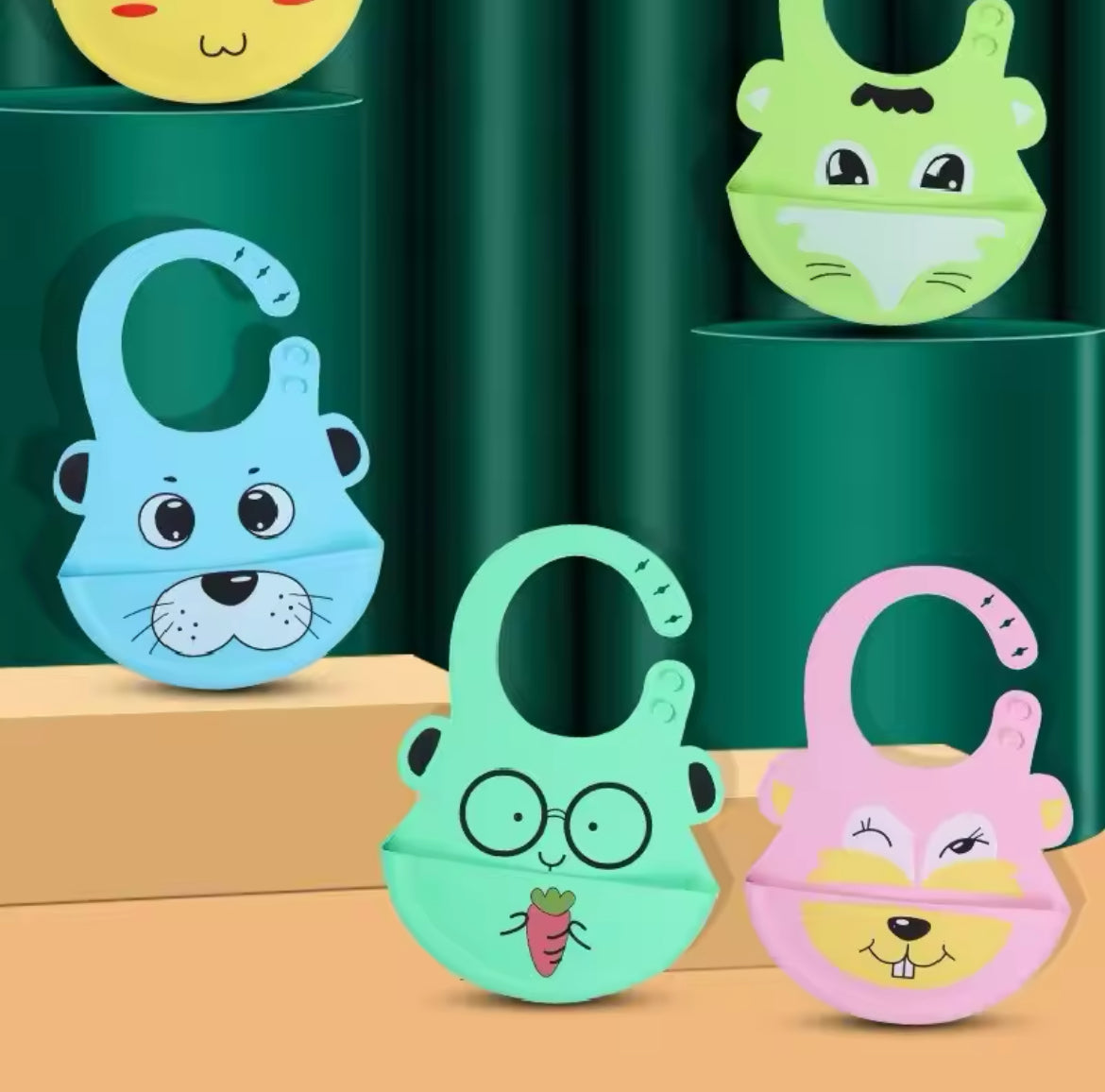 مريلة أطفال من السيليكون الناعم والمضاد للماء بطبعة كرتونية لطيفة للأولاد والبنات، قطعة واحدة