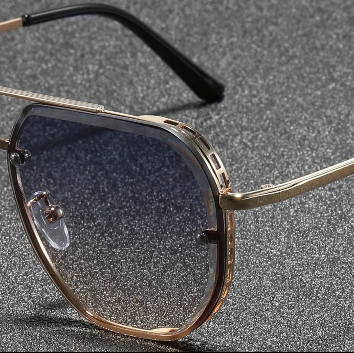 زوج من النظارات ذات التصميم الكلاسيكي المزدوج للرجال