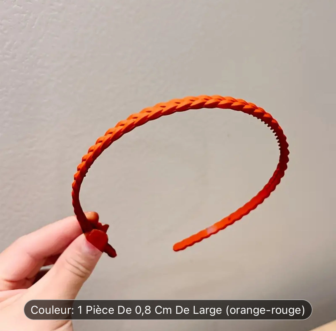 عصابة رأس مضفرة غير قابلة للانزلاق بتصميم بسيط، قطعة واحدة