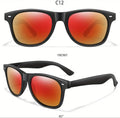 Paires De Lunettes De Soleil Classiques Avec Des Verres Colorés