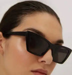 نظارة شمسية سوداء للنساء