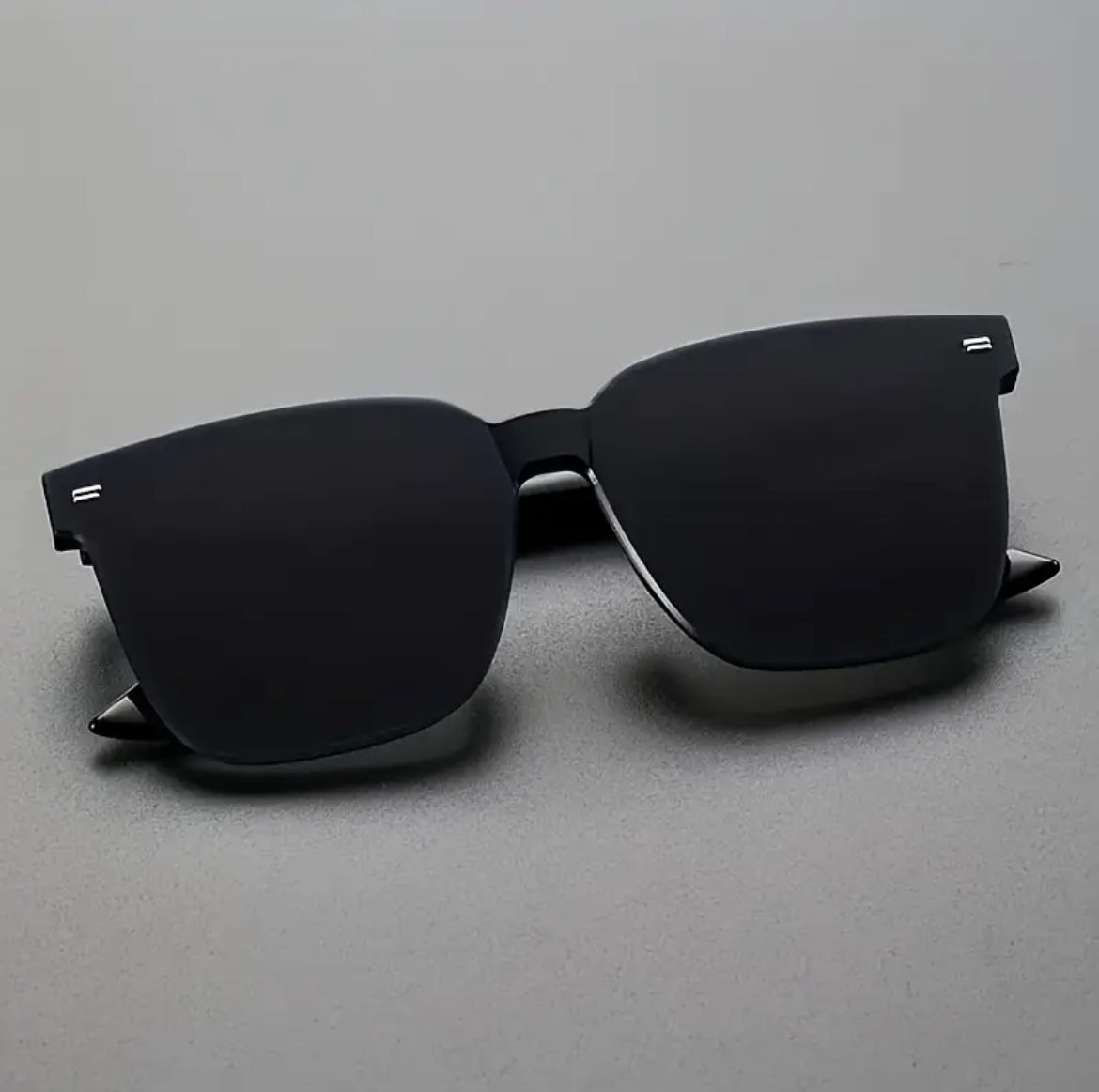 Lunettes De Soleil Épaisses À La Mode Pour Hommes