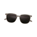 نظارات الموضة الكلاسيكية للنساء