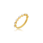 Bague délicate en perle et diamant par Caitlyn Minimalist, bague vintage fine en or, bague de fiançailles et de mariage