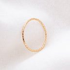 Bague en or texturée