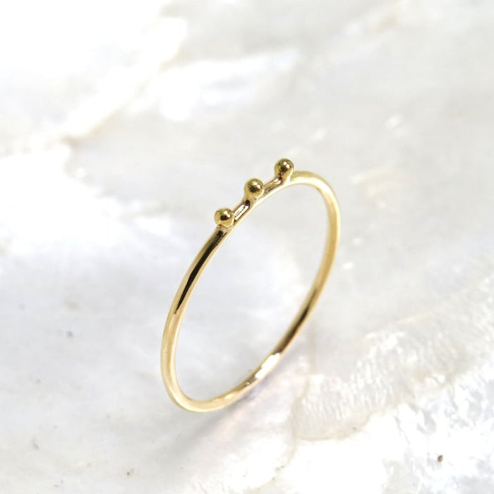 Anneau Minimaliste Avec Trois Billes En