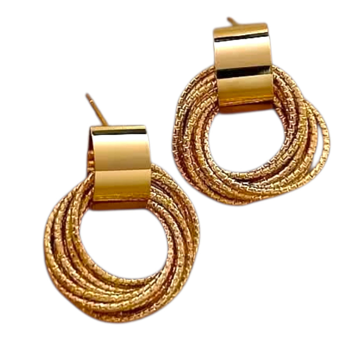 Boucles D’oreilles Dorées À Double Anneaux Texturés