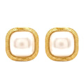 Boucles D’oreilles Dorées Carrées Élégantes