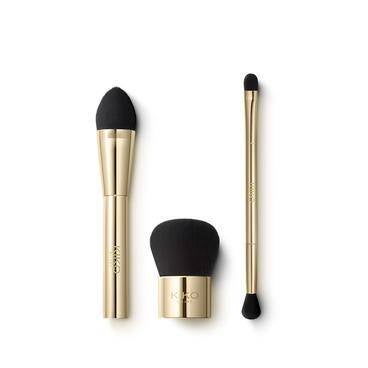 Kiko Milano Joyful Holiday Unmissable Brushes Kit | Kit De 3 Pinceaux Pour : Poudres, Fond De Teint Et Duo Pour Les Yeux